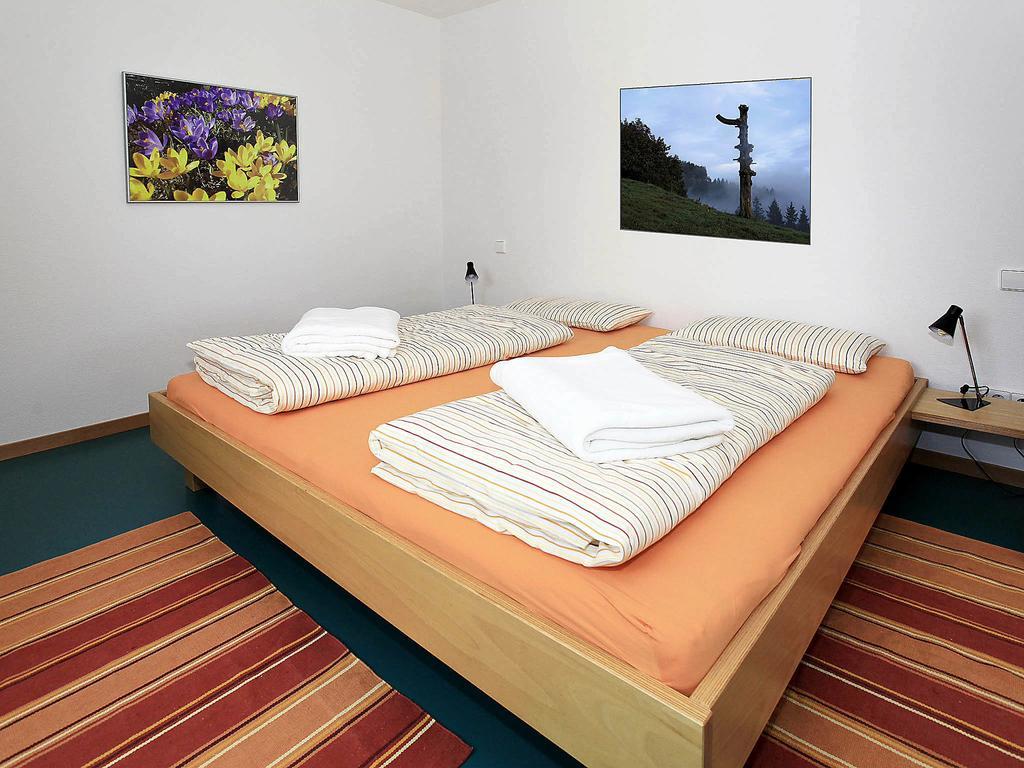 Dreiländerblick Ferienappartements Herrischried Zimmer foto