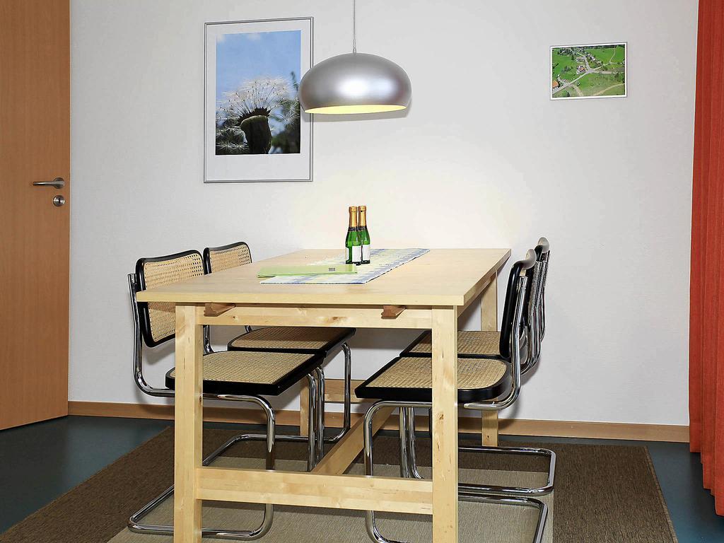 Dreiländerblick Ferienappartements Herrischried Zimmer foto